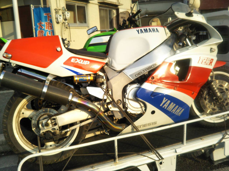 YAMAHAヤマハ【FZR750】出張買取